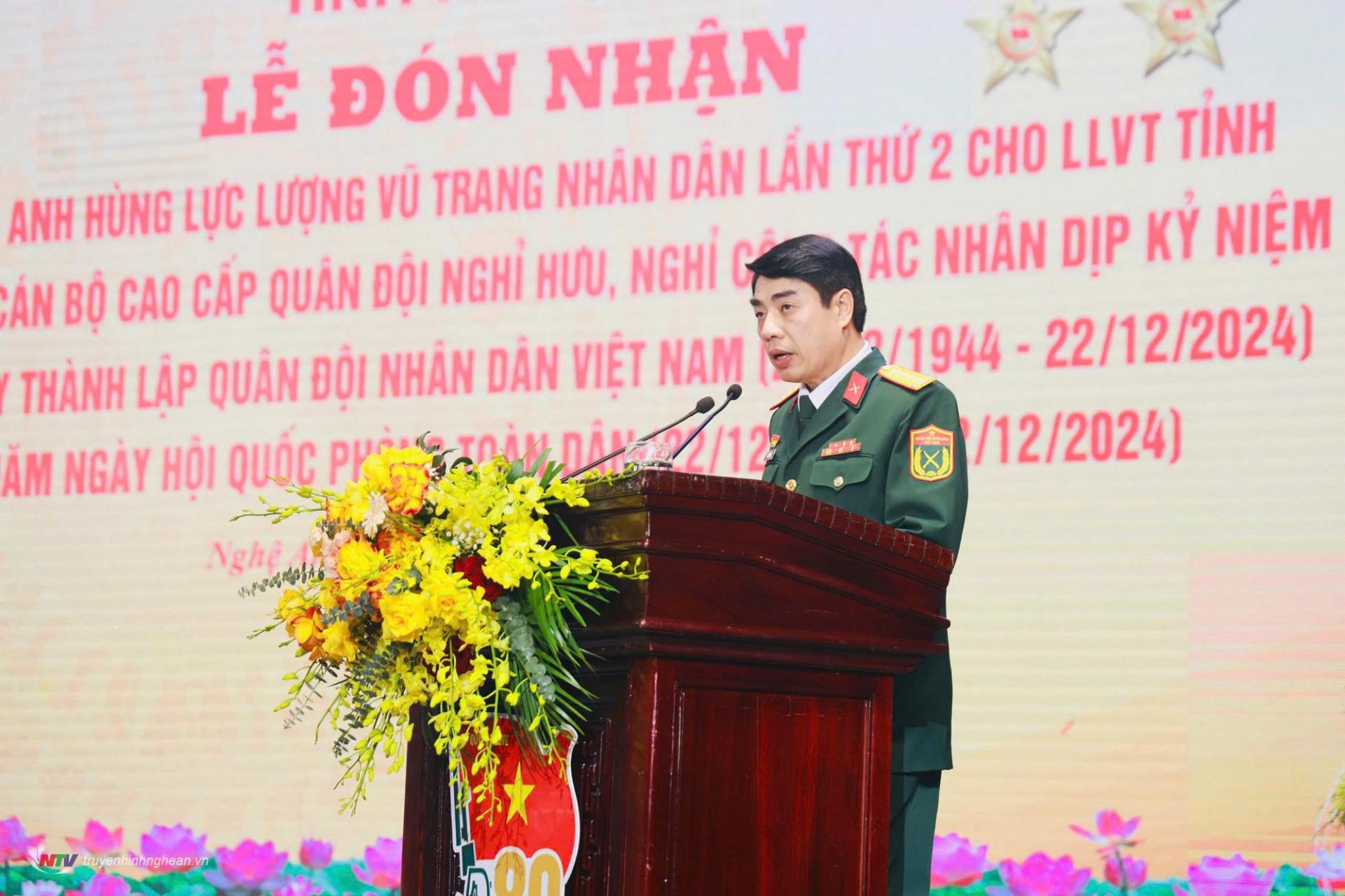 Đại tá Đinh Bạt Văn - Phó Chỉ huy trưởng kiêm Tham mưu trưởng Bộ CHQS tỉnh phát biểu giới thiệu buổi lễ.