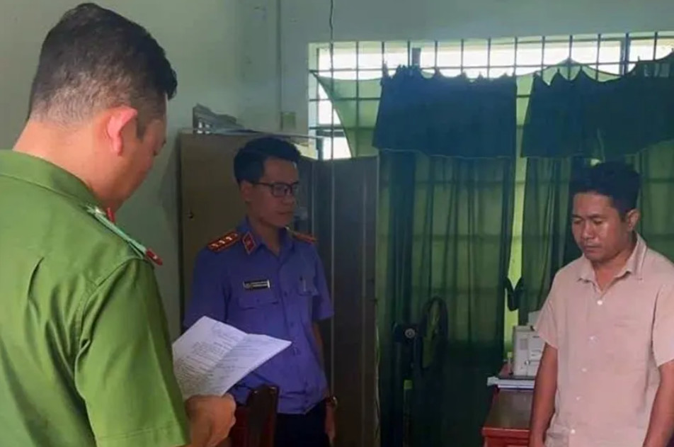 Cơ quan điều tra công bố lệnh bắt khẩn cấp Ức Kim Khoan.