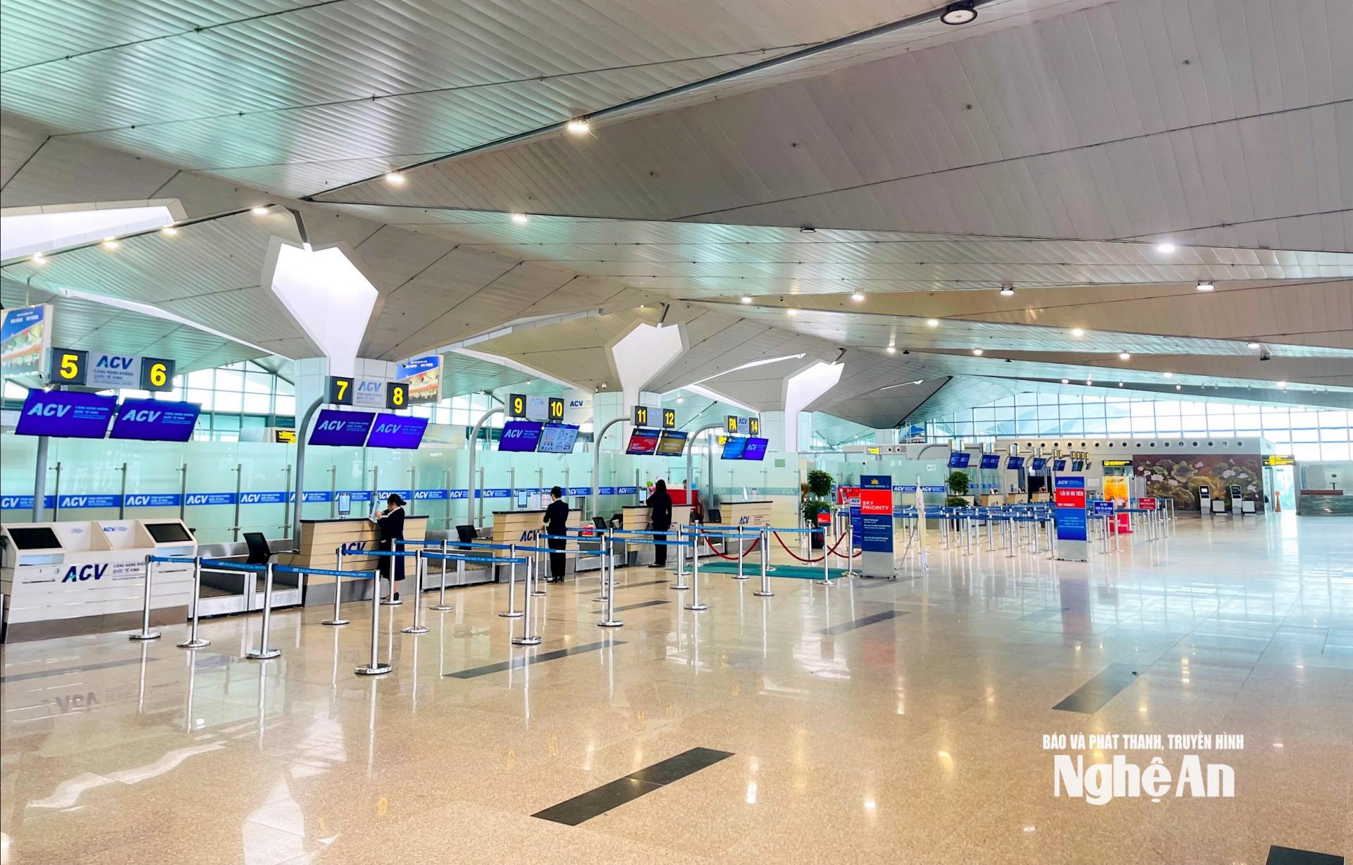 Nhà ga quốc nội hiện đã được mở rộng, đáp ứng nhu cầu ngày càng đông của hành khách. Ảnh: Q.A