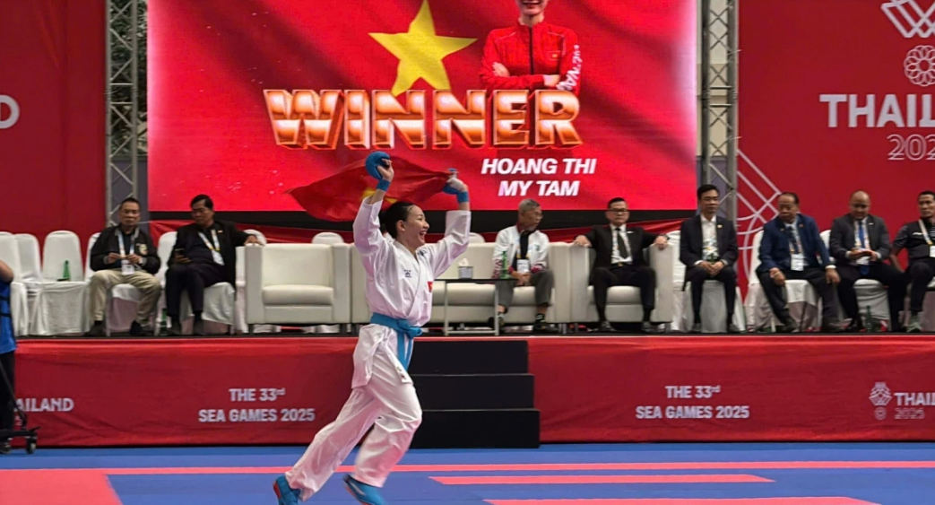 Hoàng Thị Mỹ Tâm mở hàng huy chương vàng cho Đoàn thể thao Việt Nam trong ngày 13-12. Ảnh: VIỆT AN