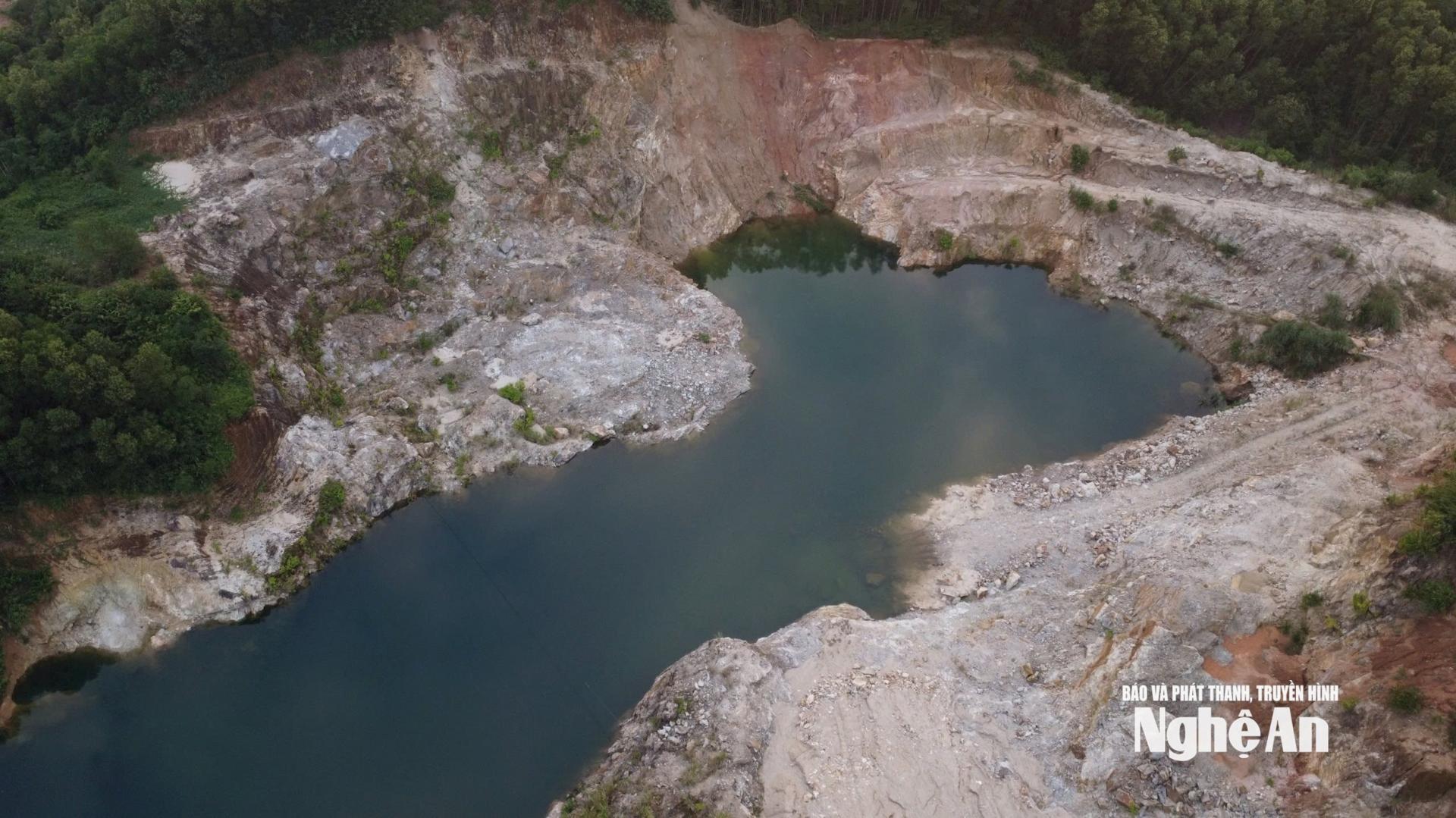 Khu vực được xác định là thân khoáng I, mỏ đá ruby - saphir Châu Bình được xác định có hoạt động khai thác. Ảnh: Vĩnh Hoàng