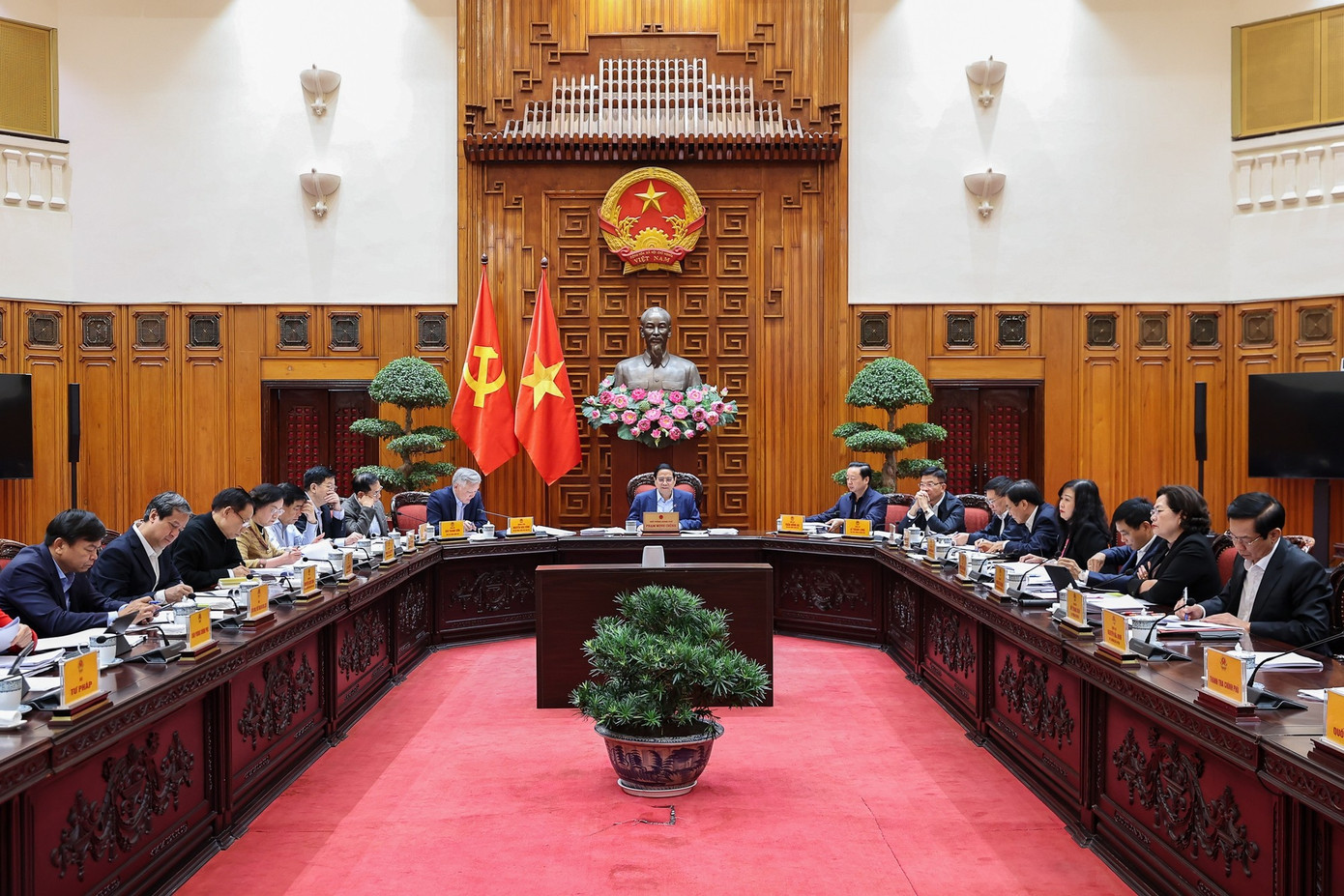 Thủ tướng Phạm Minh Chính chủ trì cuộc họp. Ảnh: VGP