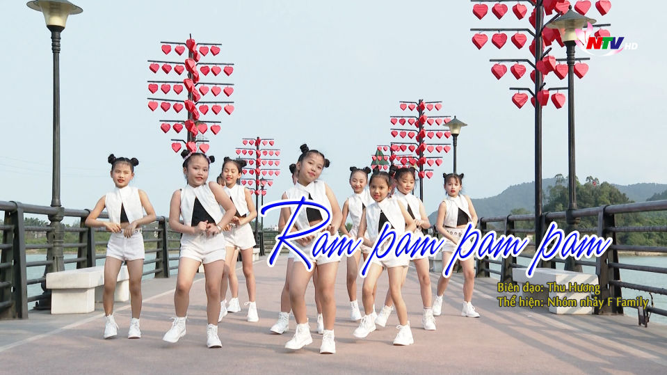 Điệu nhảy Ram Pam Pam Pam - Nhóm nhảy F Family, Nhà văn hóa thiếu nhi Việt Đức