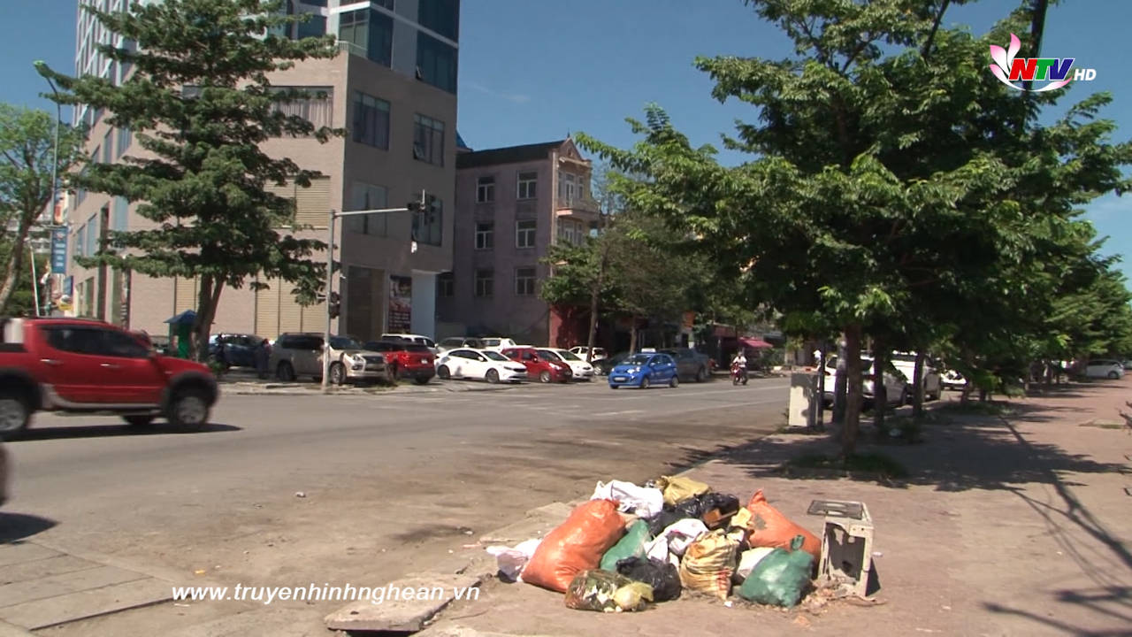 Hộp thư truyền hình: Bất cập điểm tập kết rác thải sinh hoạt trong khu dân cư