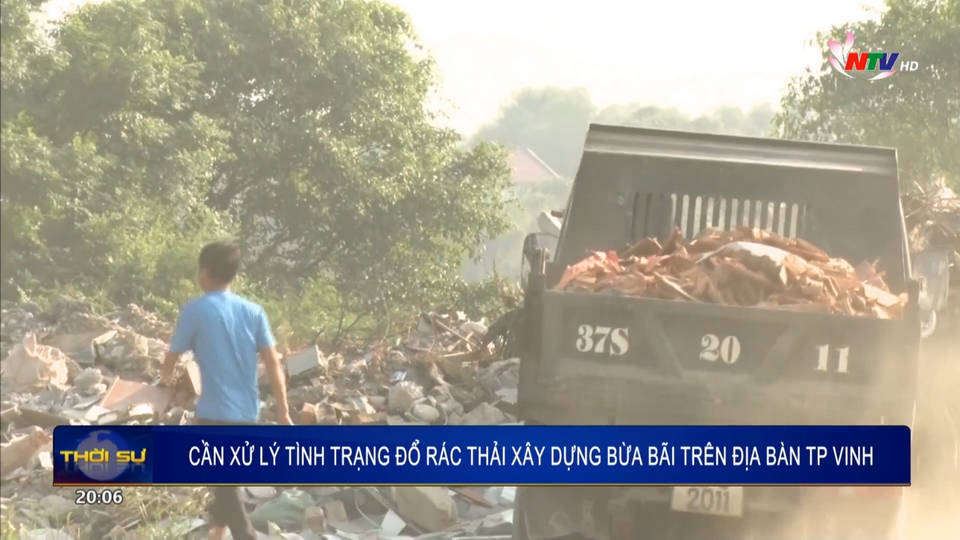 Cần xử lý tình trạng đổ rác thải xây dựng bừa bãi trên địa bàn TP Vinh