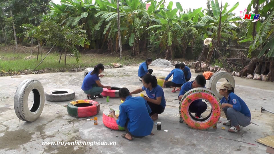 Tuổi trẻ Nghệ An với chương trình “Hành trình thứ hai của lốp xe”