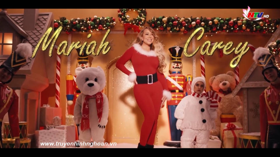 Music 360 NTV: All I Want For Christmas Is You - Mariah Carey