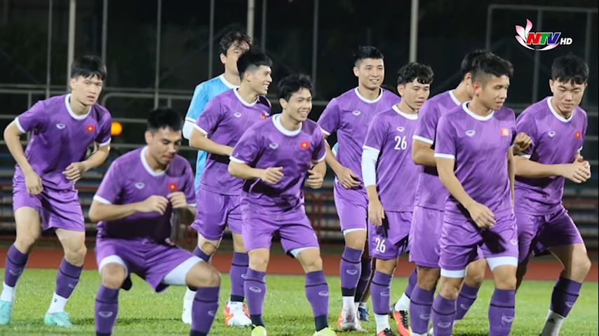 Bản tin Thể thao: Đội tuyển Việt Nam làm quen với giờ thi đấu chính thức