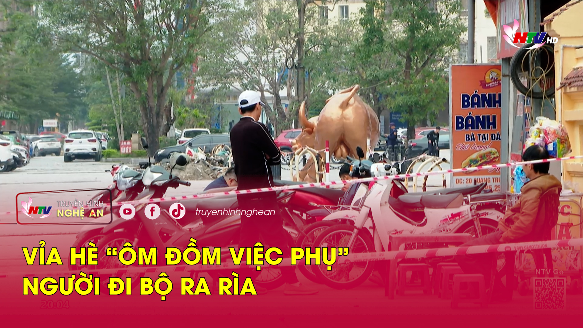 Vỉa hè “ôm đồm việc phụ” - Người đi bộ ra rìa
