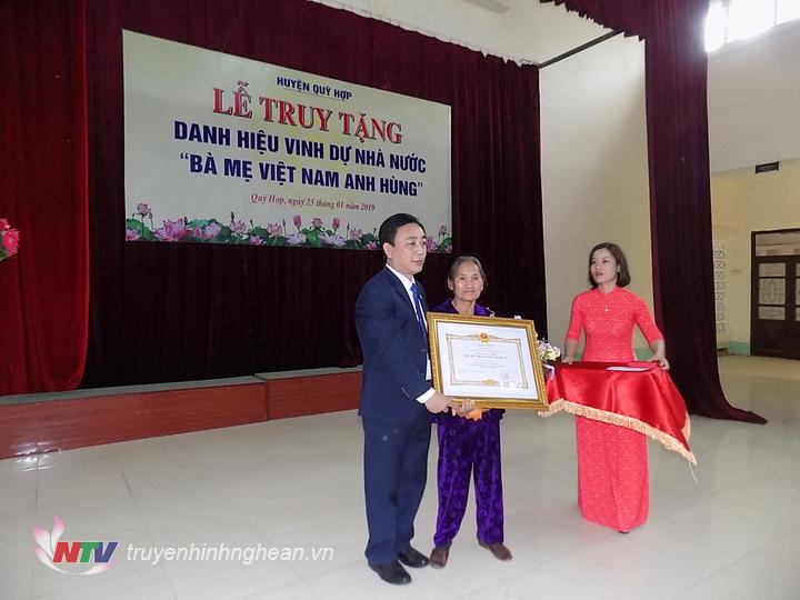 Quỳ Hợp tổ chức lễ truy tặng danh hiệu vinh dự nhà nước “Bà mẹ Việt Nam anh hùng”