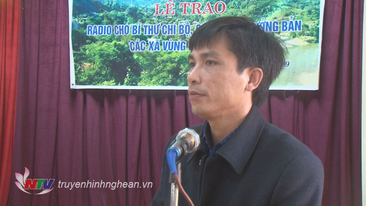 Đồng chí Hoàng Quyền - Phó Giám đốc Đài PTTH Nghệ An phát biểu tại buổi lễ.