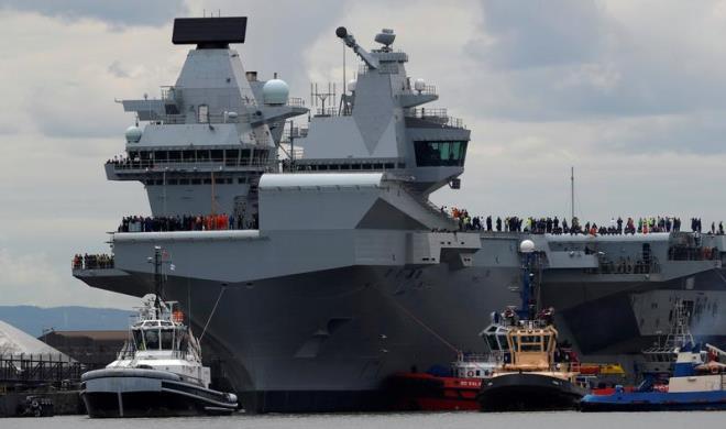 Anh sẽ dđiều tàu sân bay HMS Queen Elizabeth tới châu Á vào năm 2021. (Ảnh: Reuters)