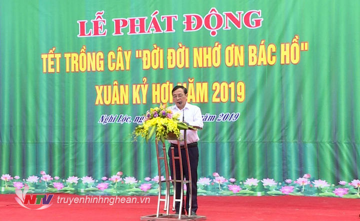 3. Chủ tịch UBMTTQ VN tỉnh Nghệ An Nguyễn Văn Huy đọc lời kêu gọi tết trồng cây 2019