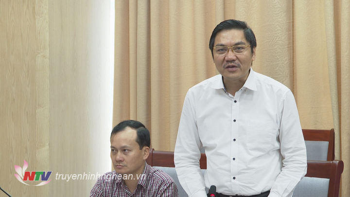 Ông Hoàng Nghĩa Hiếu - Giám đốc Sở NN&PTNT phát biểu tại cuộc họp.