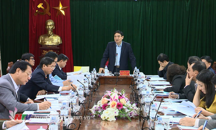 Bí thư Tỉnh uỷ Nguyễn Đắc Vinh: Cần có lộ trình cụ thể trong thực hiện cải cách chính sách tiền lương, BHXH