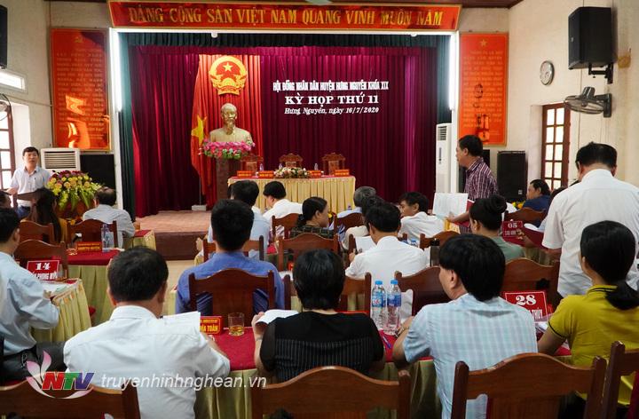 ĐND huyện Hưng Nguyên khóa XIX đã tổ chức  kỳ họp thứ 9, nhiệm kỳ 2016-2021 
