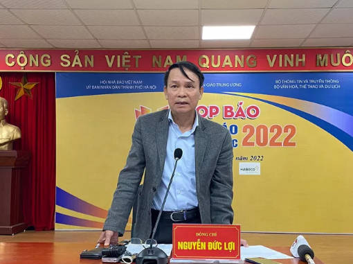 Phó Chủ tịch thường trực Hội Nhà báo Việt Nam Nguyễn Đức Lợi giới thiệu Hội báo toàn quốc 2022