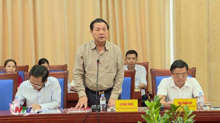 Thay mặt UBND tỉnh đồng chí Lê Minh Thông - Phó Chủ tịch UBND tỉnh báo cáo tại buổi làm việc