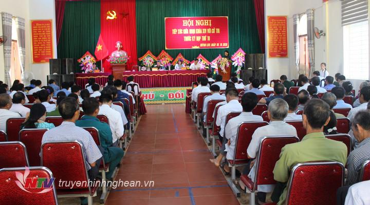Đại biểu Quốc hội khóa XIV tiếp xúc cử tri tại huyện Quỳnh Lưu. )Tư liệu)