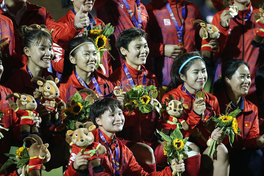 Tuyển nữ Việt Nam giành HCV SEA Games 31.
