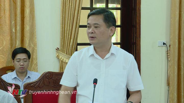 Chủ tịch UBND tỉnh Thái Thanh Quý phát biểu tại phiên họp.