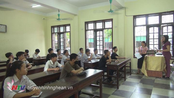 Nghệ An: Gần 36.000 thí sinh làm thủ tục thi vào lớp 10
