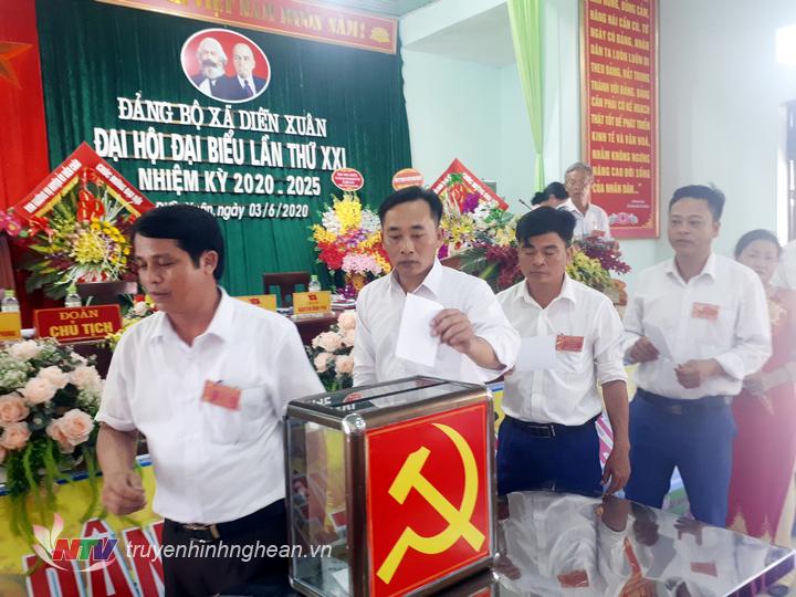 bầu Ban chấp hành Đảng bộ xã Diễn Xuân  nhiệm kỳ 2020 – 2025.