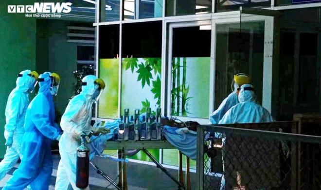 Bệnh nhân T.V.D được chuyển đến Bệnh viện Đà Nẵng sáng 24/7.