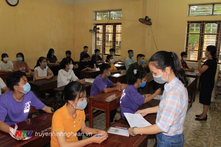 Sáng nay 7/7, hơn 34.000 thí sinh Nghệ An bắt đầu Kỳ thi tốt nghiệp THPT 2021 