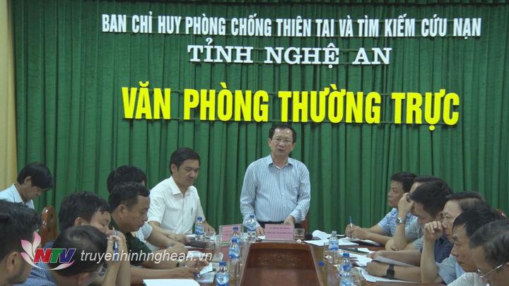 Phó Chủ tịch UBND tỉnh Đinh Viết Hồng phát biểu tại buổi làm việc.