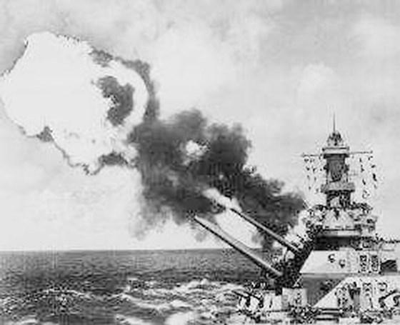 Tàu Maddox của Mỹ nổ súng tấn công vào nước ta ngày 5/8/1964.