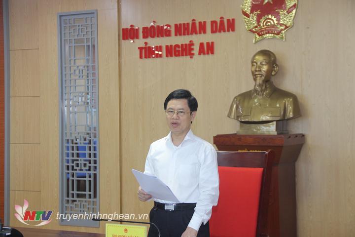 Phó Bí thư Thường trực Tỉnh ủy, Chủ tịch HĐND tỉnh Nguyễn Xuân Sơn phát biểu kết luận cuộc họp.
