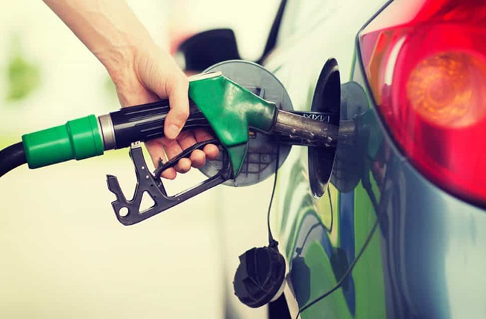 Xăng dầu bán lẻ trong nước có lần giảm giá thứ 4 liên tiếp. (Ảnh minh họa)