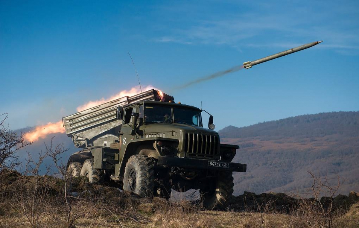 Nga nói sử dụng hệ thống Grad xóa sổ phương tiện chiến đấu và kho đạn Ukraine