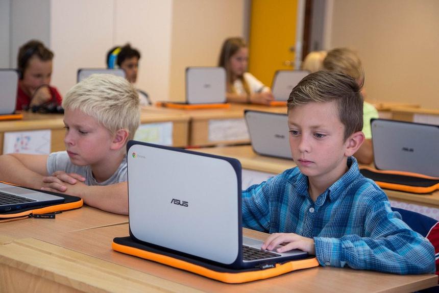Chromebook phổ biến ở môi trường giáo dục của nhiều quốc gia. Ảnh: ILTPP.