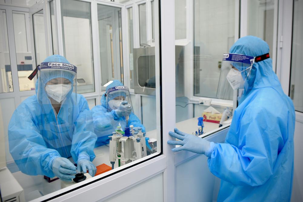 CDC Nghệ An thực hiện xét nghiệm SARS-CoV-2 tự nguyện cho người dân có nhu cầu