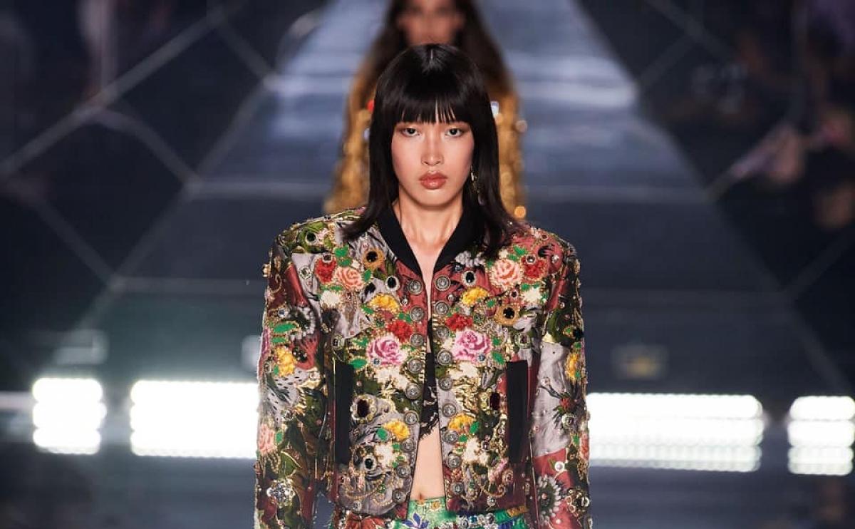 Người mẫu Việt sải bước trong show diễn của Dolce & Gabbana, Maison Margiela