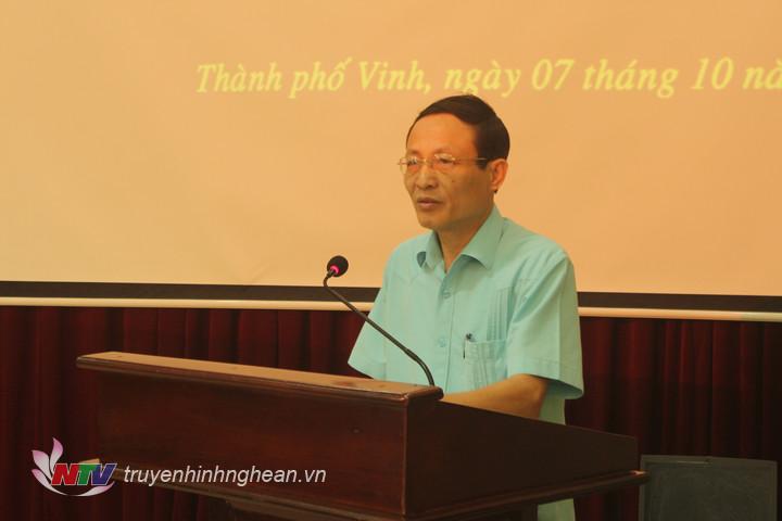 Đồng chí Hoàng Văn  Nhiên – Phó Bí thư Thưởng trực Đảng ủy Khối phát biểu tại buổi lễ