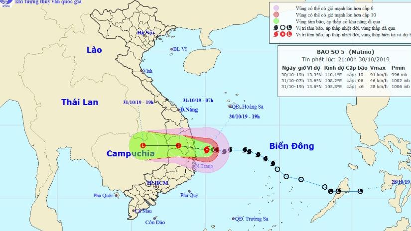 Vị trí, đường đi của bão cập nhật lúc 21h ngày 30/10.