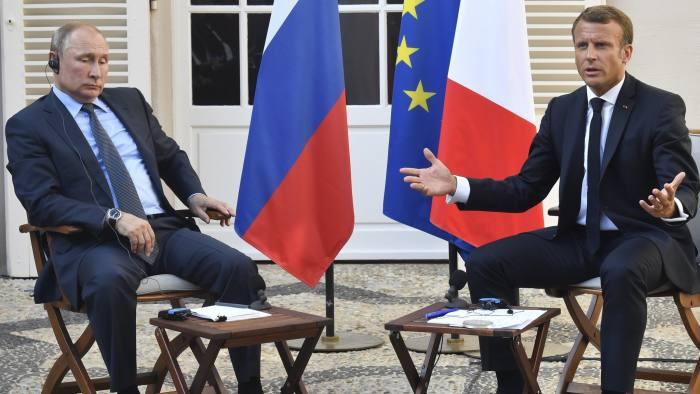 Làm hòa với Nga, Tổng thống Pháp muốn “đảo chiều lịch sử“?