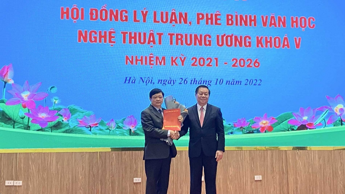 Ông Nguyễn Thế Kỷ tiếp tục làm Chủ tịch Hội đồng Lý luận, phê bình VHNT Trung ương