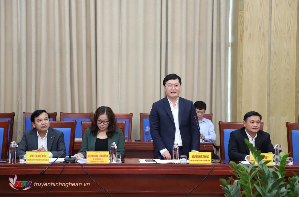 Chủ tịch UBND tỉnh Nguyễn Đức Trung phát biểu tại buổi làm việc.
