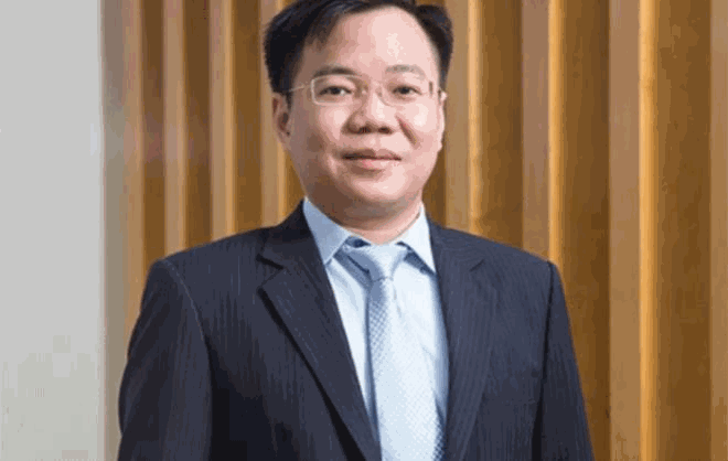 Cảnh sát khởi tố ông Phạm Văn Thông, nguyên Phó chánh văn phòng Thành ủy TP.HCM, và 11 người khác để điều tra những sai phạm tại Công ty IPC và SADECO.