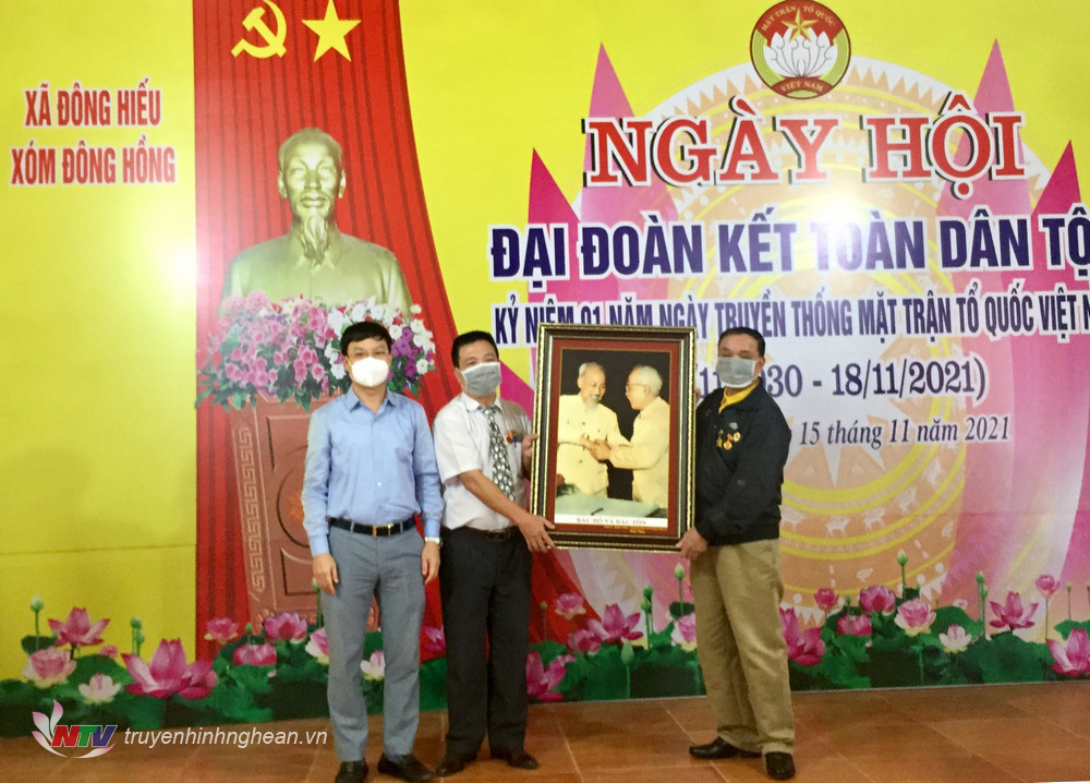 Thị xã Thái Hòa: Trang trọng Ngày hội đại đoàn kết dân tộc tại đơn vị làm điểm  