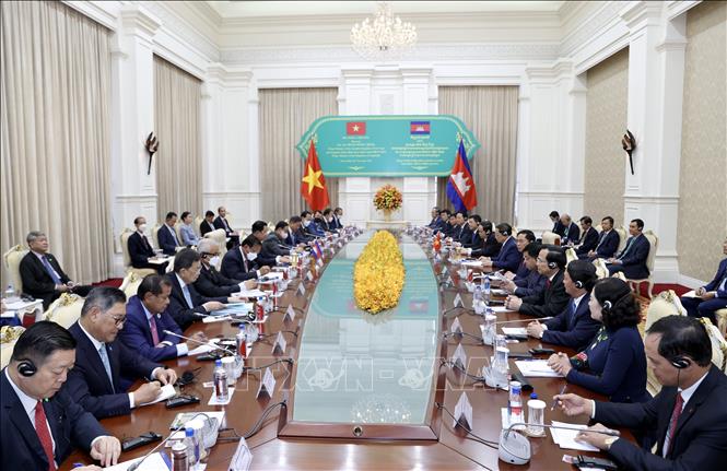 Thủ tướng Chính phủ Phạm Minh Chính hội đàm với Samdech Techo Thủ tướng Hun Sen