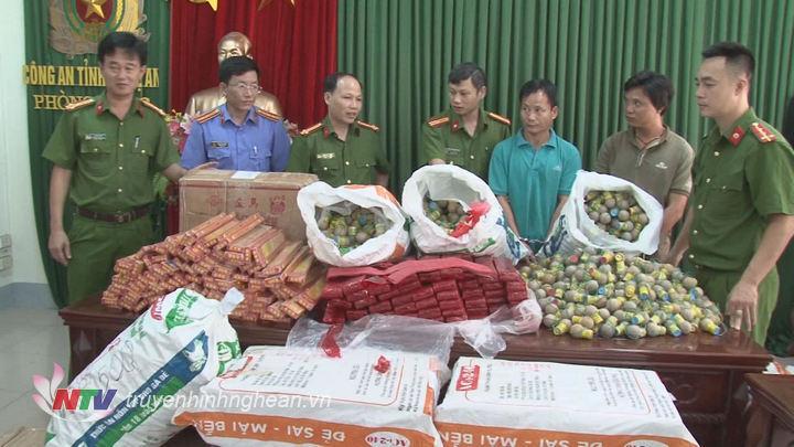 Công an tỉnh Nghệ An đã bắt giữ 986 vụ, 1119 đối tượng liên quan đến pháo lậu trong dịp Tết Canh Tý.