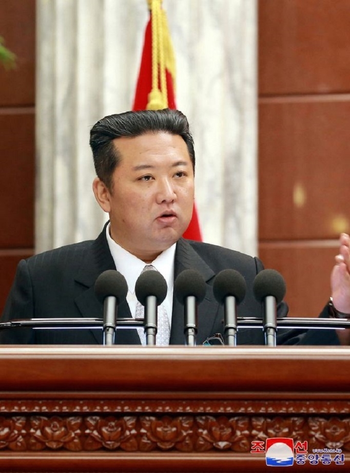 Hình ảnh mới được báo chí đăng tải về nhà lãnh đạo Triều Tiên Kim Jong-un. (Ảnh: Daily Star)