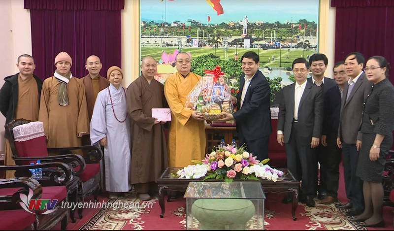 Ban Trị sự Phật giáo Nghệ An chúc mừng năm mới Tỉnh ủy, UBND tỉnh
