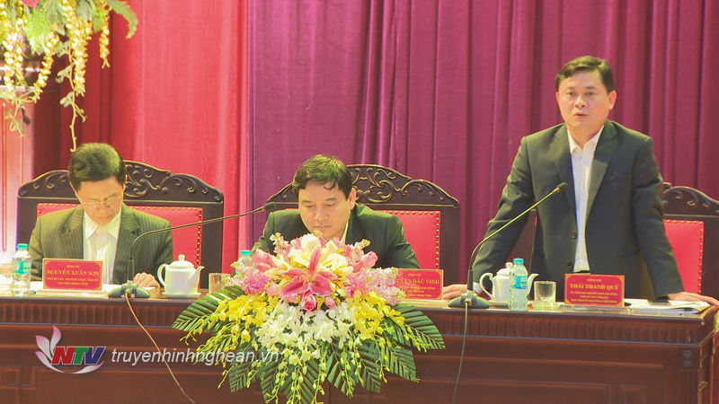 Đồng chí Thái Thanh Quý - Ủy viên dự khuyết TW Đảng, Phó Bí thư Tỉnh ủy, Chủ tịch UBND tỉnh điều hành hội nghị.