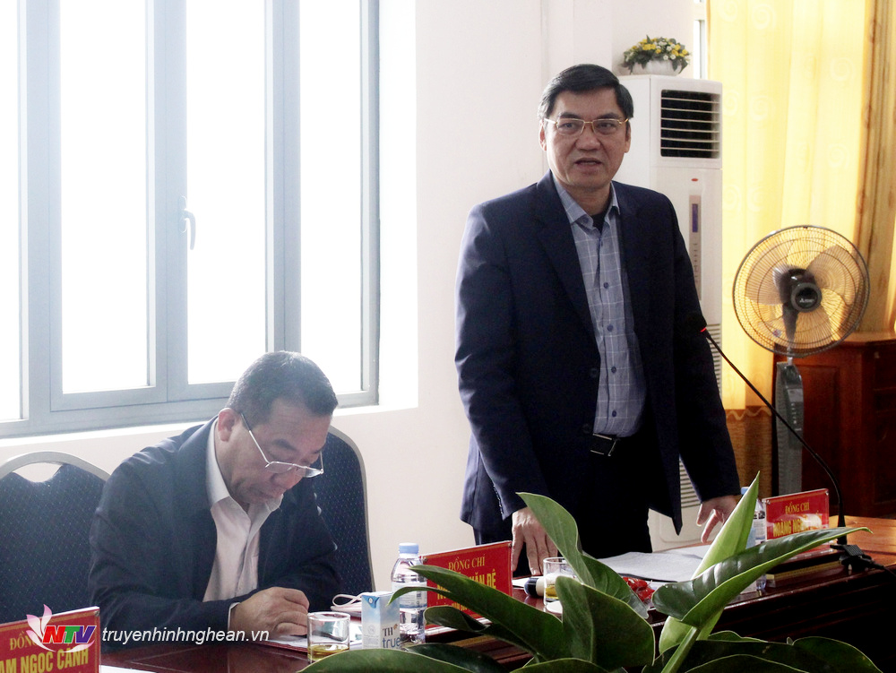 Phó Chủ tịch UBND tỉnh Hoàng Nghĩa Hiếu dự hội nghị kiểm điểm Ban Thường vụ Huyện ủy Nghĩa Đàn